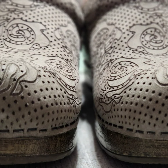 Dansko Women's Gray Clogs - Picture 4 of 9